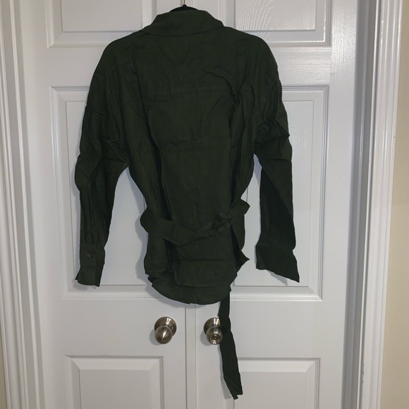 NWT JLUXLABEL Moss Nicolette Belted Linen Top - Picture 9 of 11